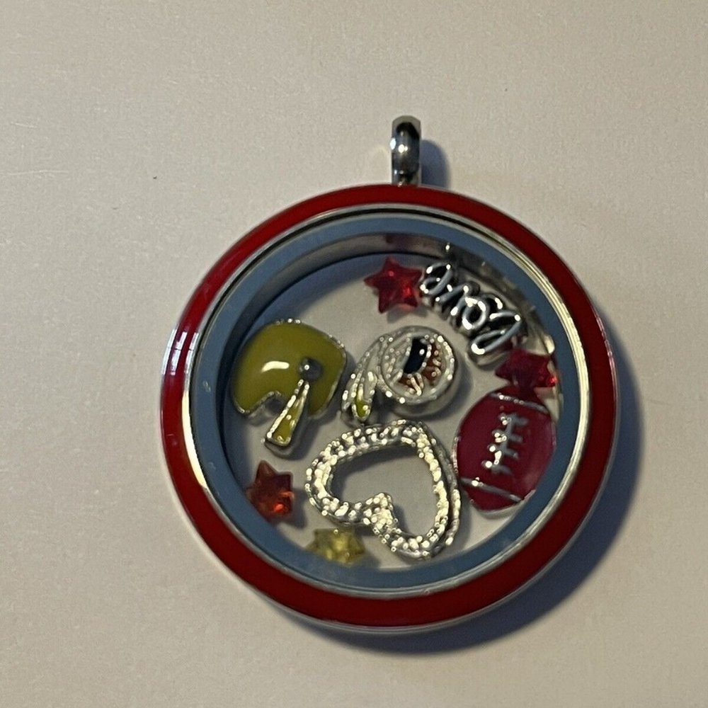 Washington Redskins NFL Memory Locket w/ 22 in Chain NEW